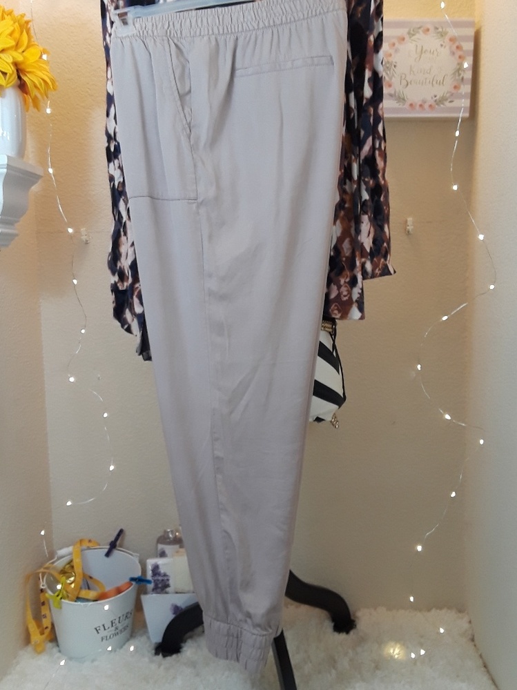 Dressy joggers (belt and sweater not included)